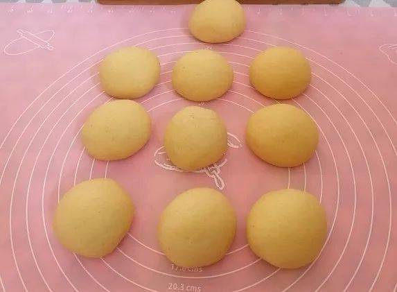 如何使用烤箱制作美味玉米饼