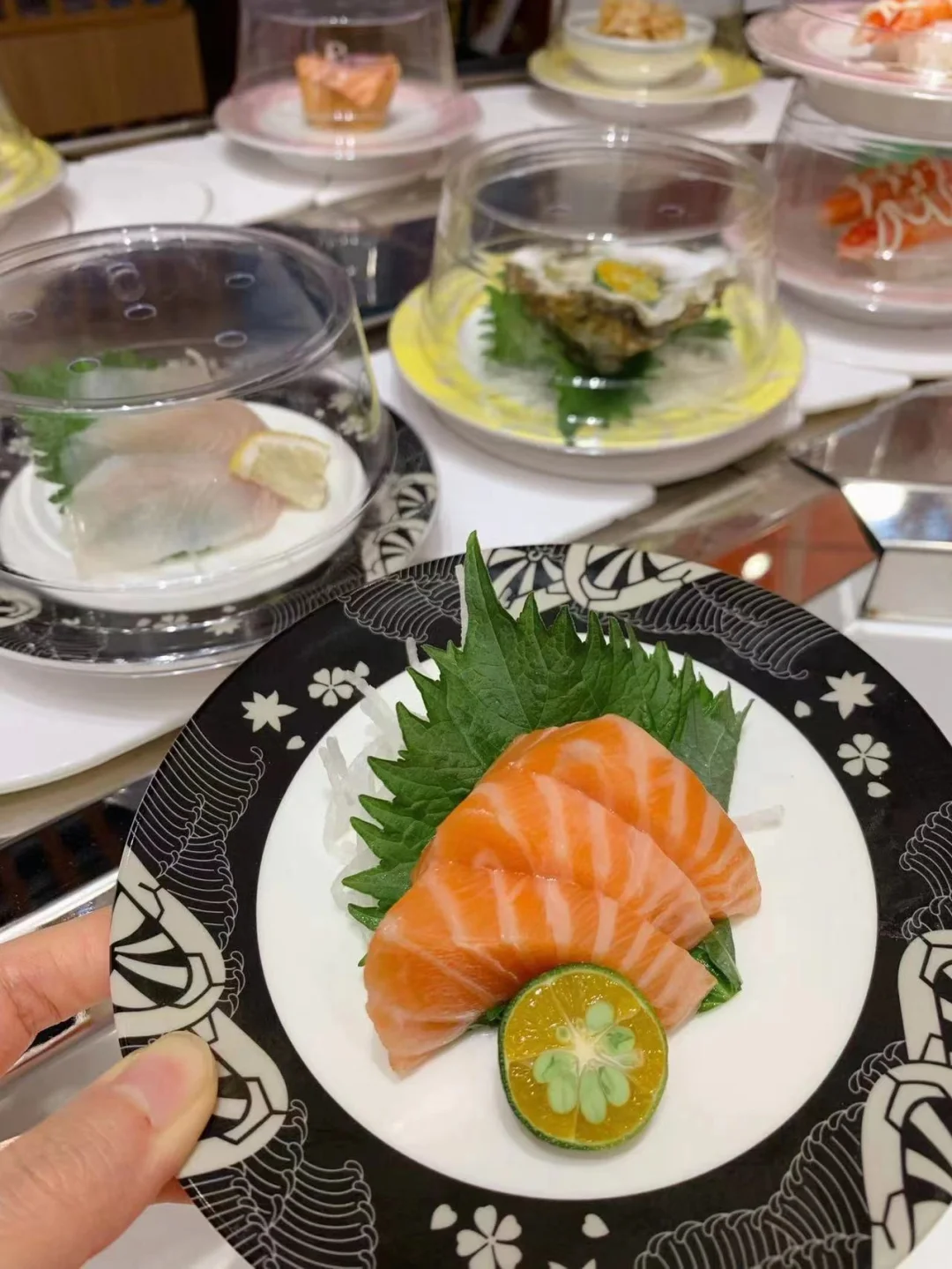 制作握寿司时的食材准备流程