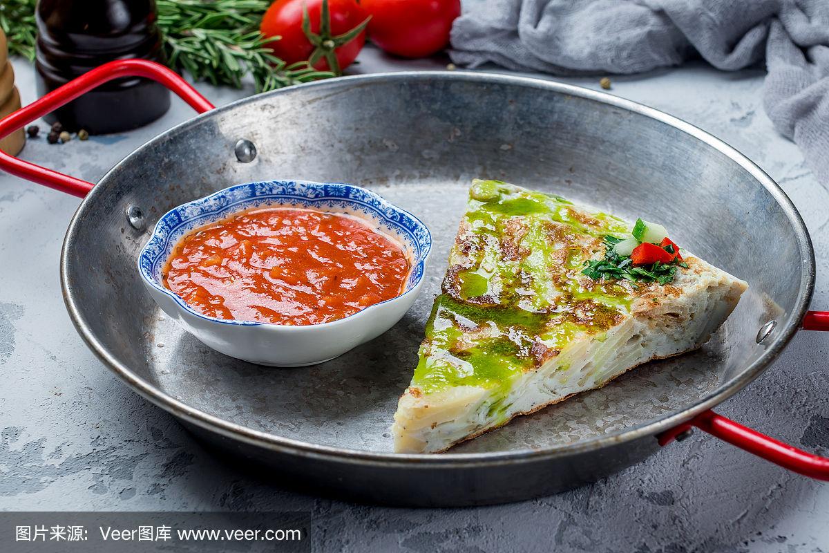 如何选用不同口感的酱料来提升玉米饼