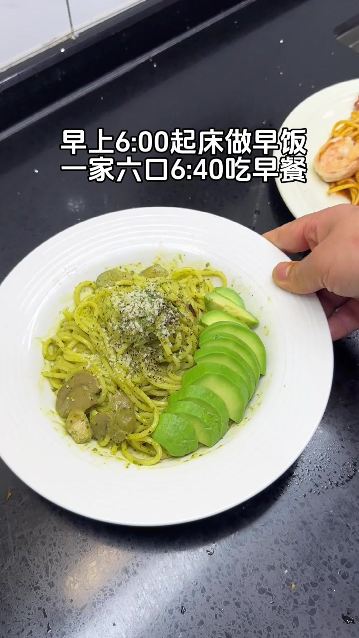 用剩意大利面制作美味早餐的技巧